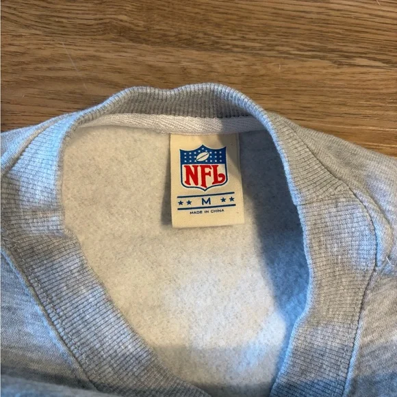 Vintage NFL Grey, Green and White Eagles Crewneck Sweatshirt - Picture 5 of 6